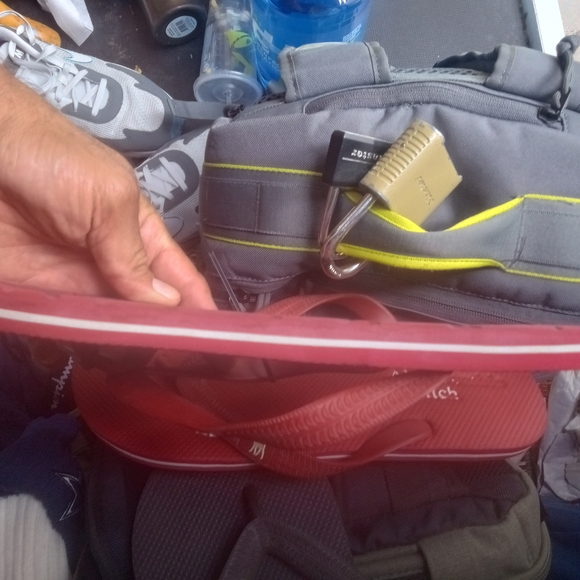 Abercrombie & Fitch Crimson Sandals - Picture 2 of 5